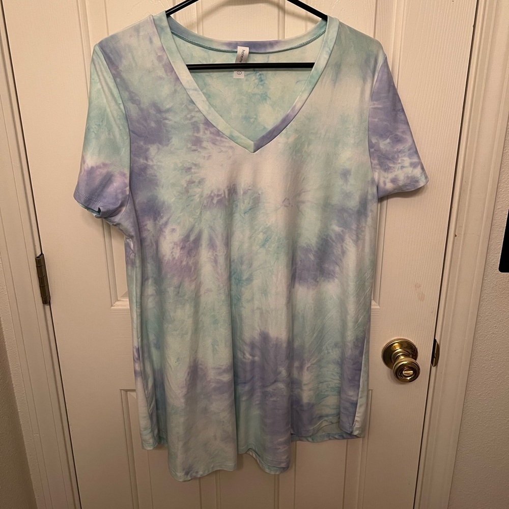 Honeyme Pastel Tie-Dye V-Neck Tee